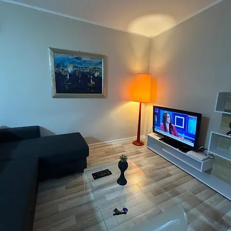 Staynest M Shyri Apartamento