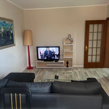 Staynest M Shyri * Tirana